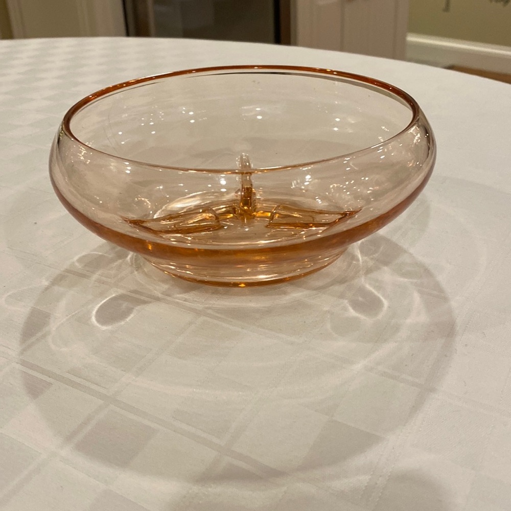 Vintage pink Heisey depression glass bowl.